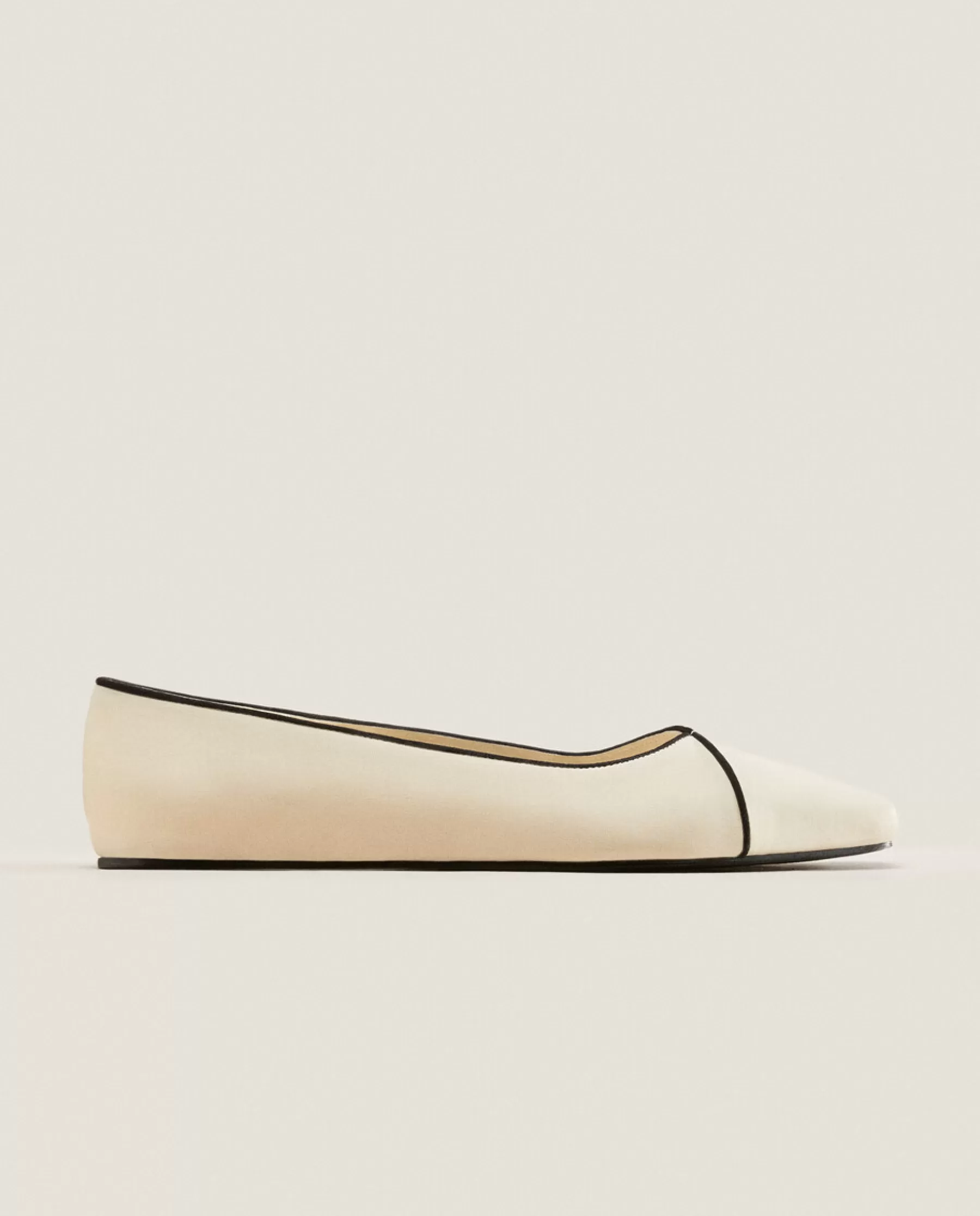 ZARA Home Ballet Flats With Contrasting Detail | Woman