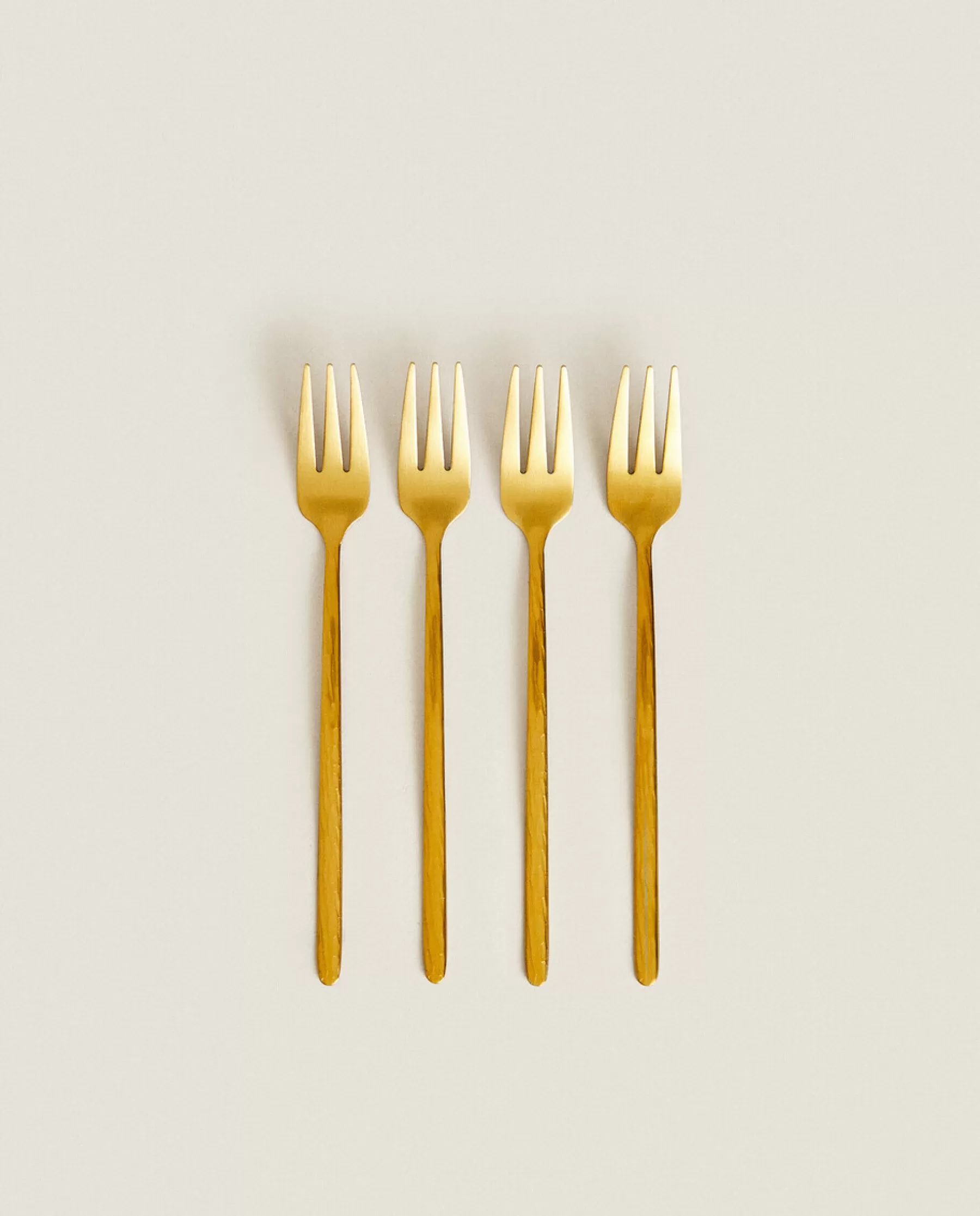 ZARA Home Box 4 Brunch Forks With Hammered Handle | Cutlery