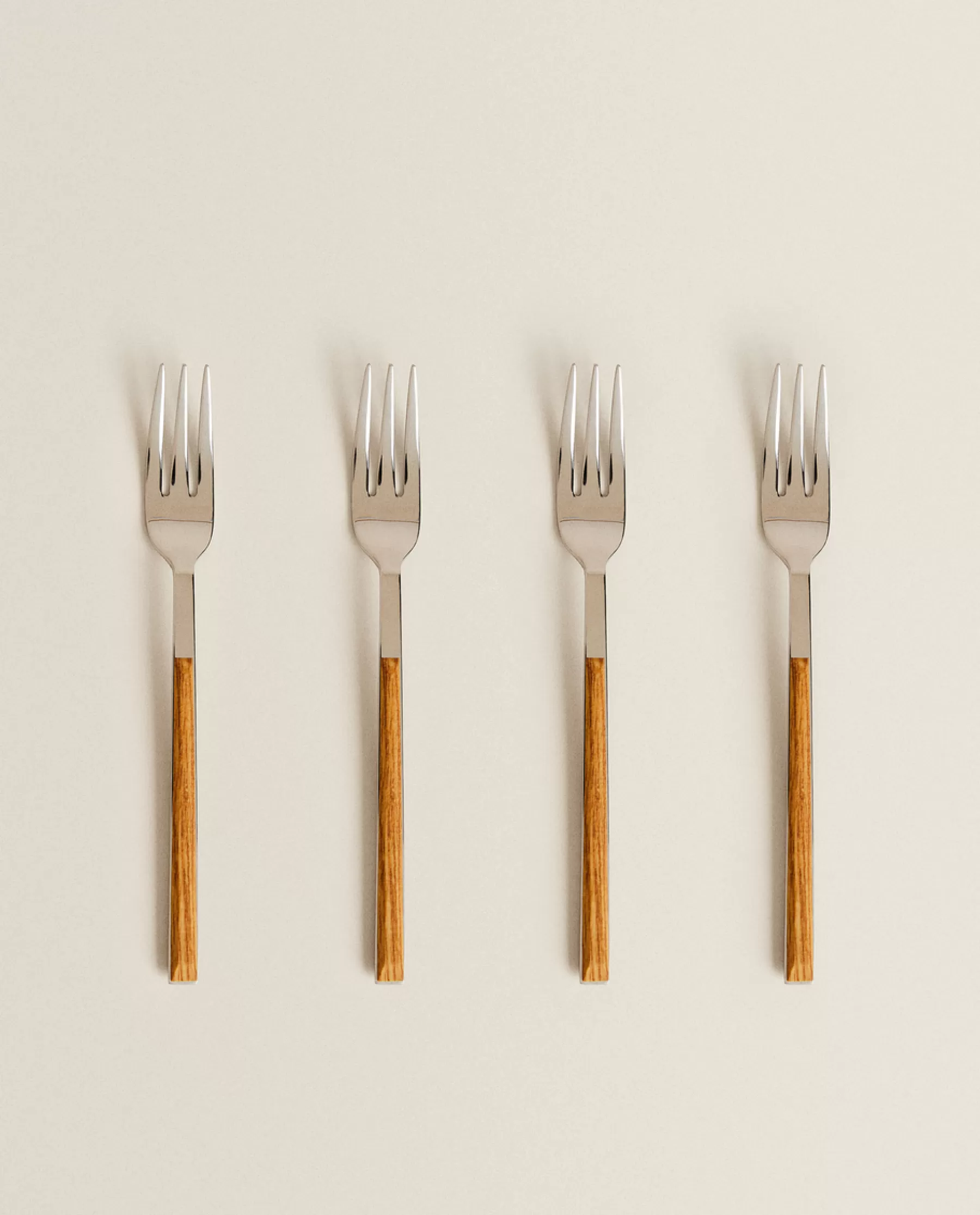 ZARA Home Box 4 Brunch Forks With Wood Pattern Handle | Cutlery