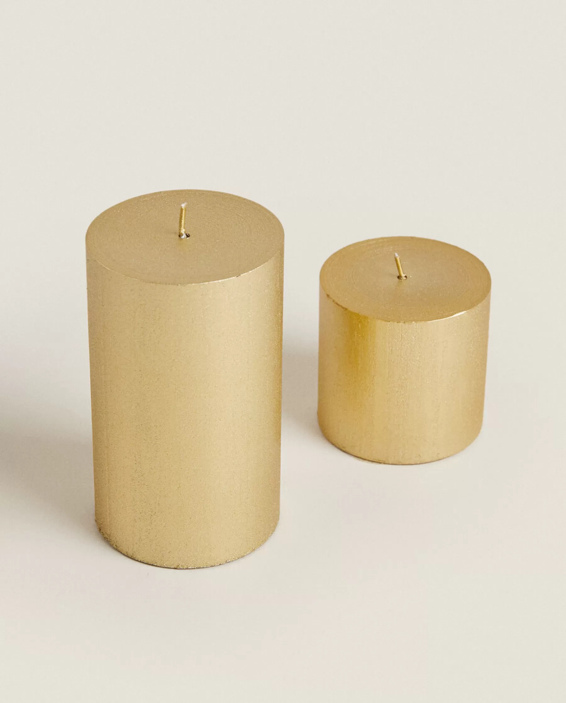 ZARA Home Cylindrical Christmas Candle | Decoration