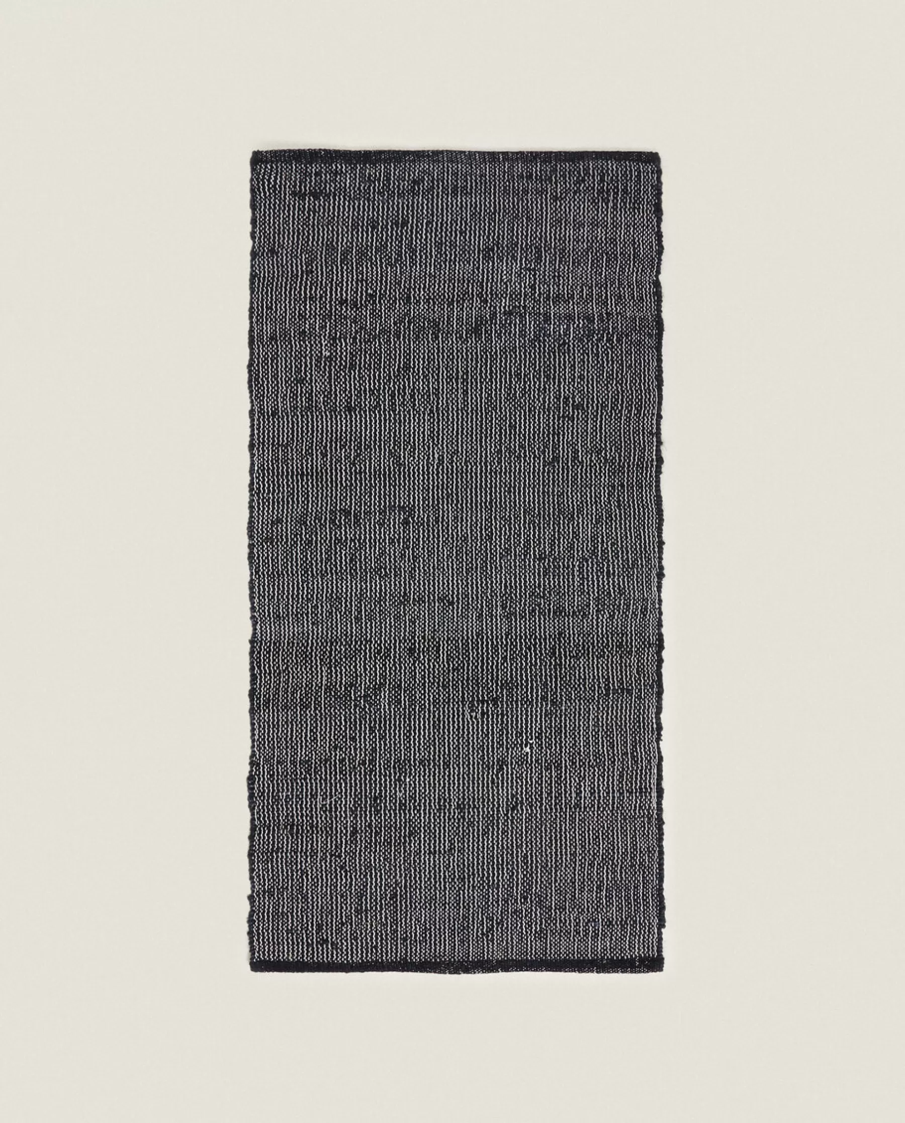 ZARA Home Dark Jute Rug | Solid