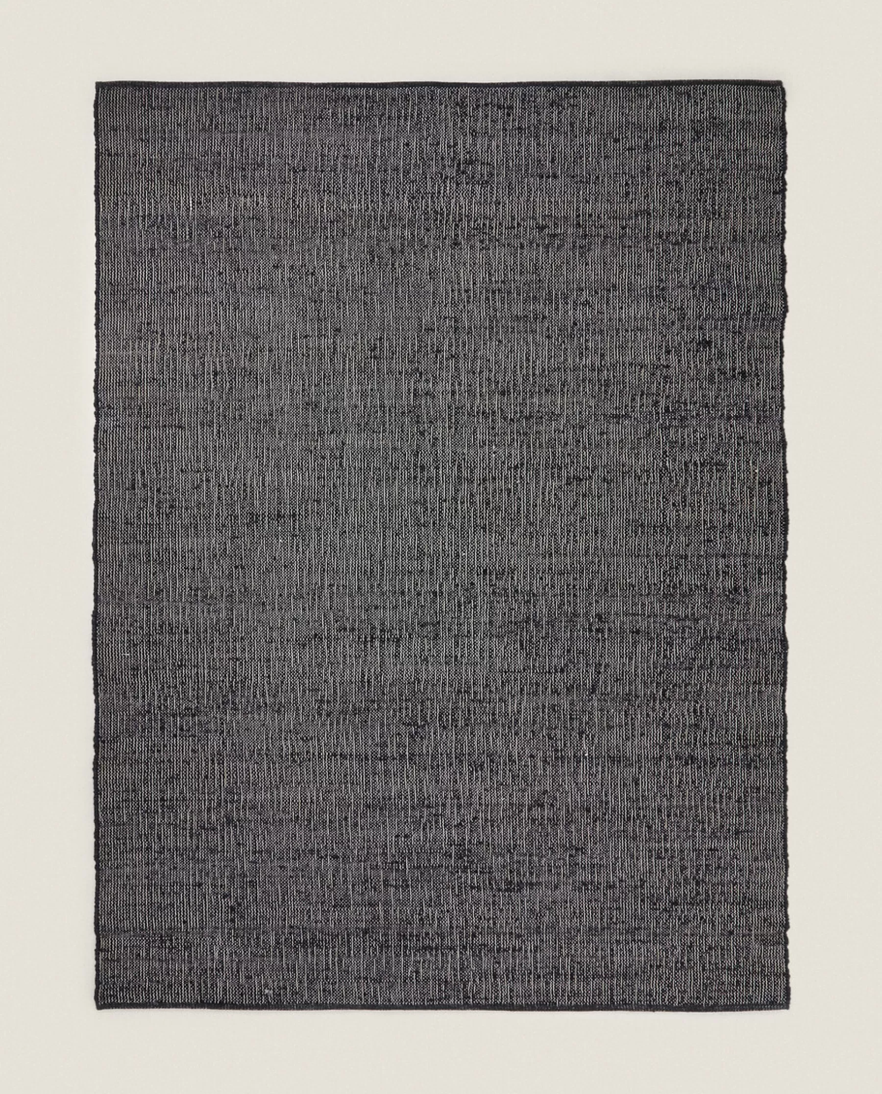 ZARA Home Dark Jute Rug | Solid