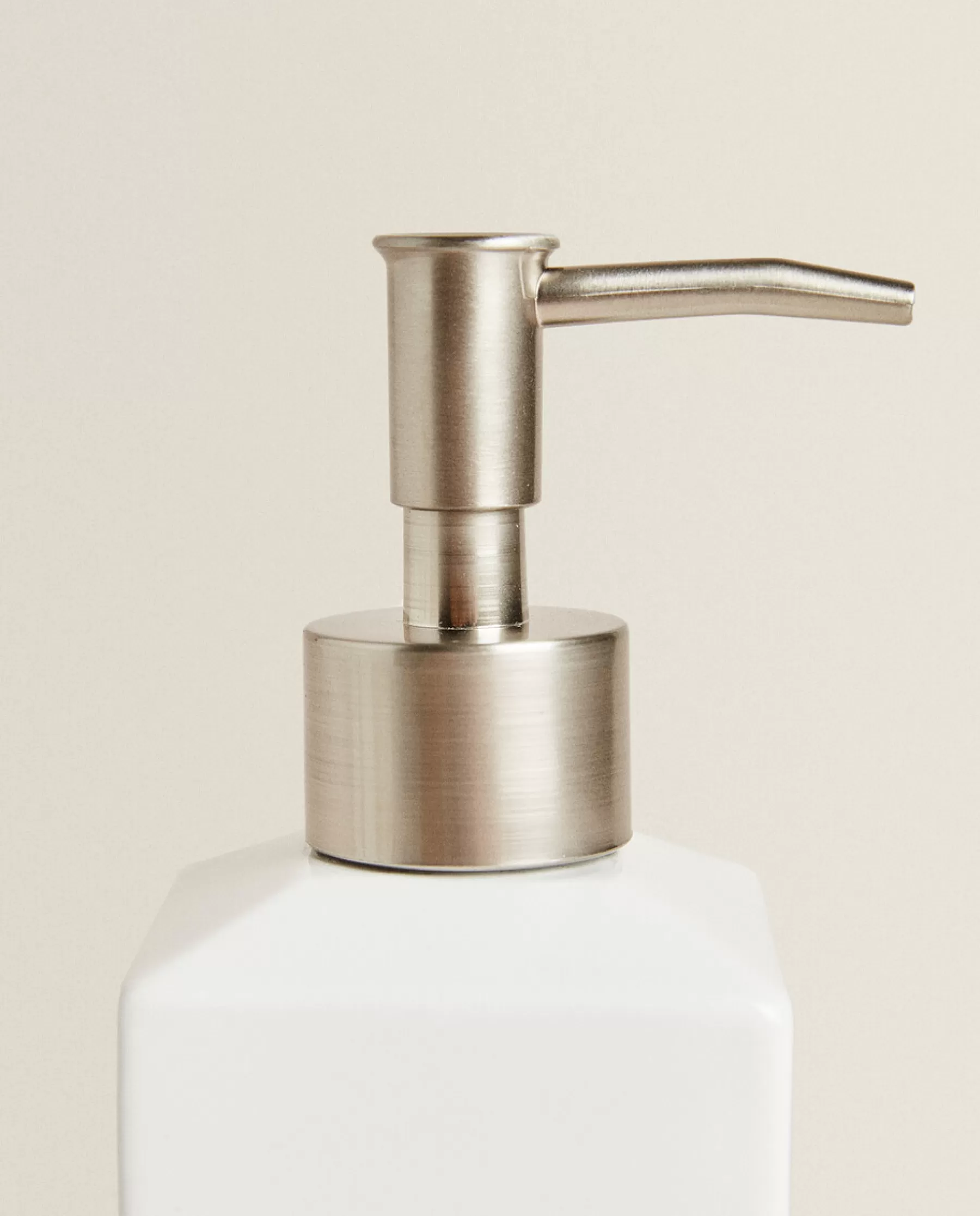 ZARA Home Earthenware Dispenser. | Dispensers