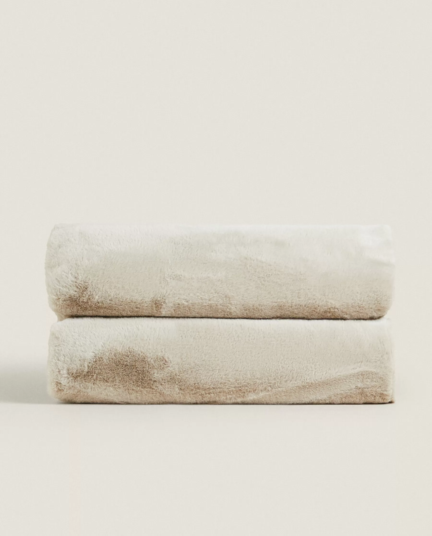 ZARA Home Faux Fur Blanket | Blankets