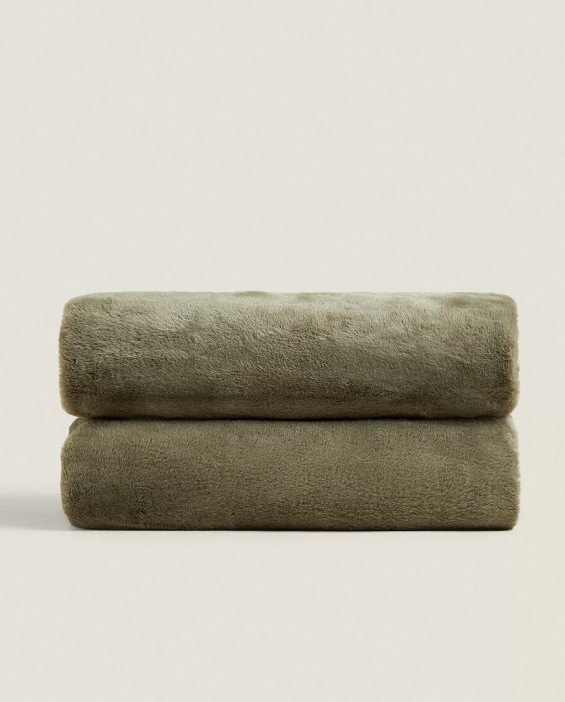 ZARA Home Faux Fur Blanket | Blankets