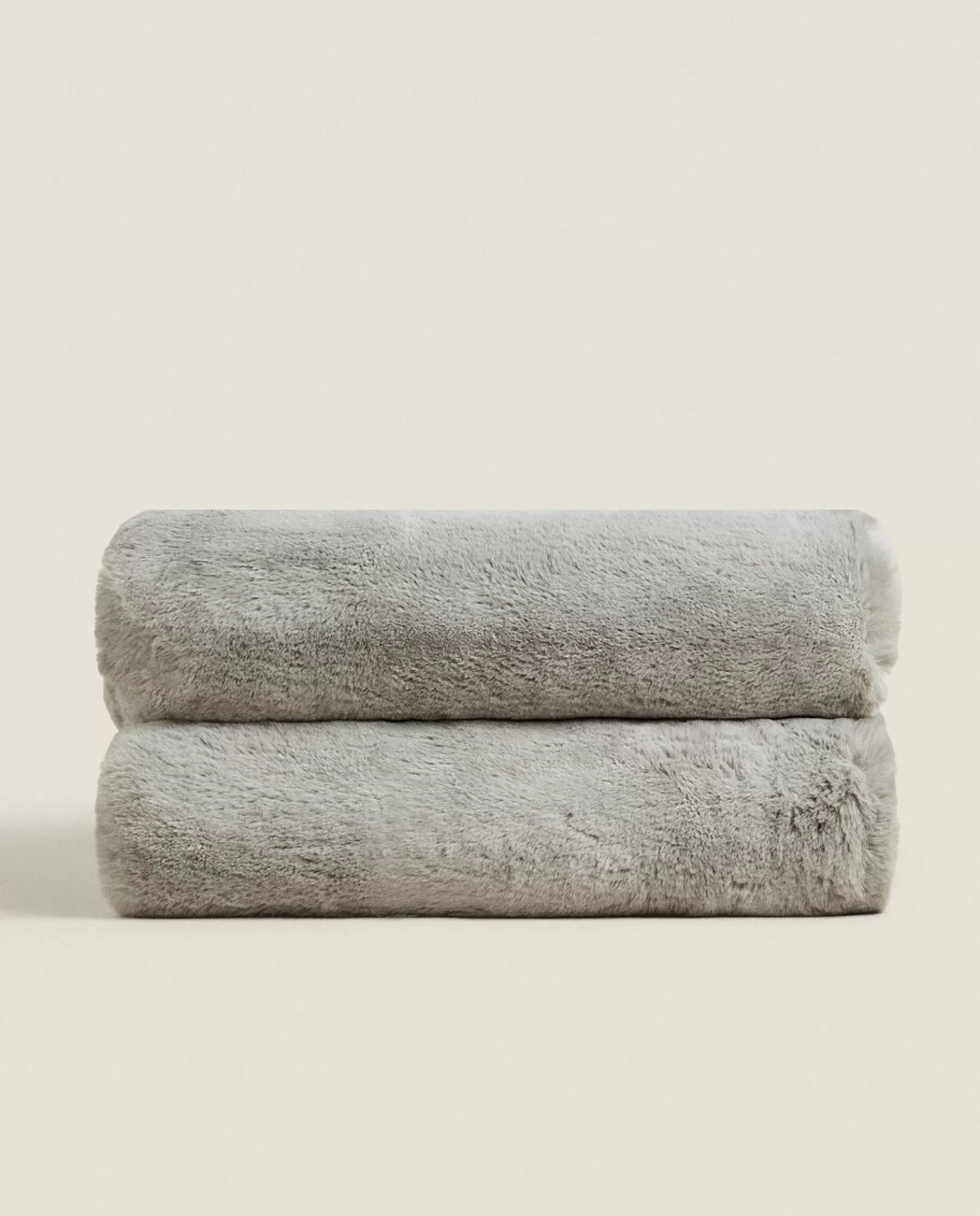 ZARA Home Faux Fur Blanket | Blankets