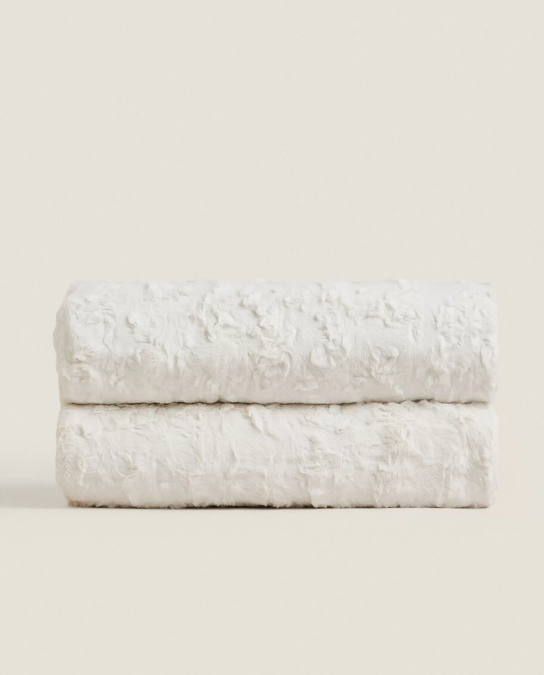 ZARA Home Faux Fur Blanket | Blankets