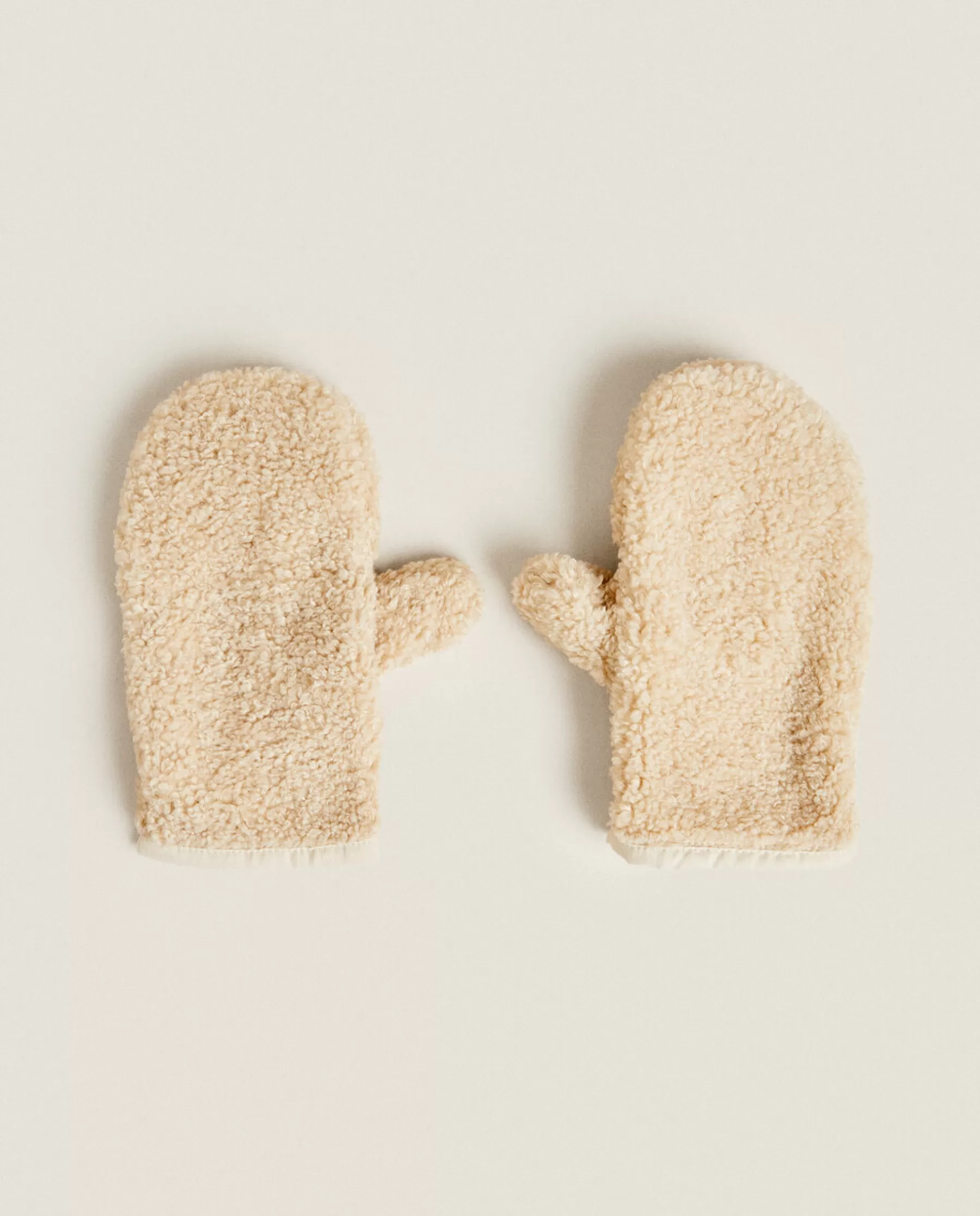 ZARA Home Faux Shearling Mittens | Accessories