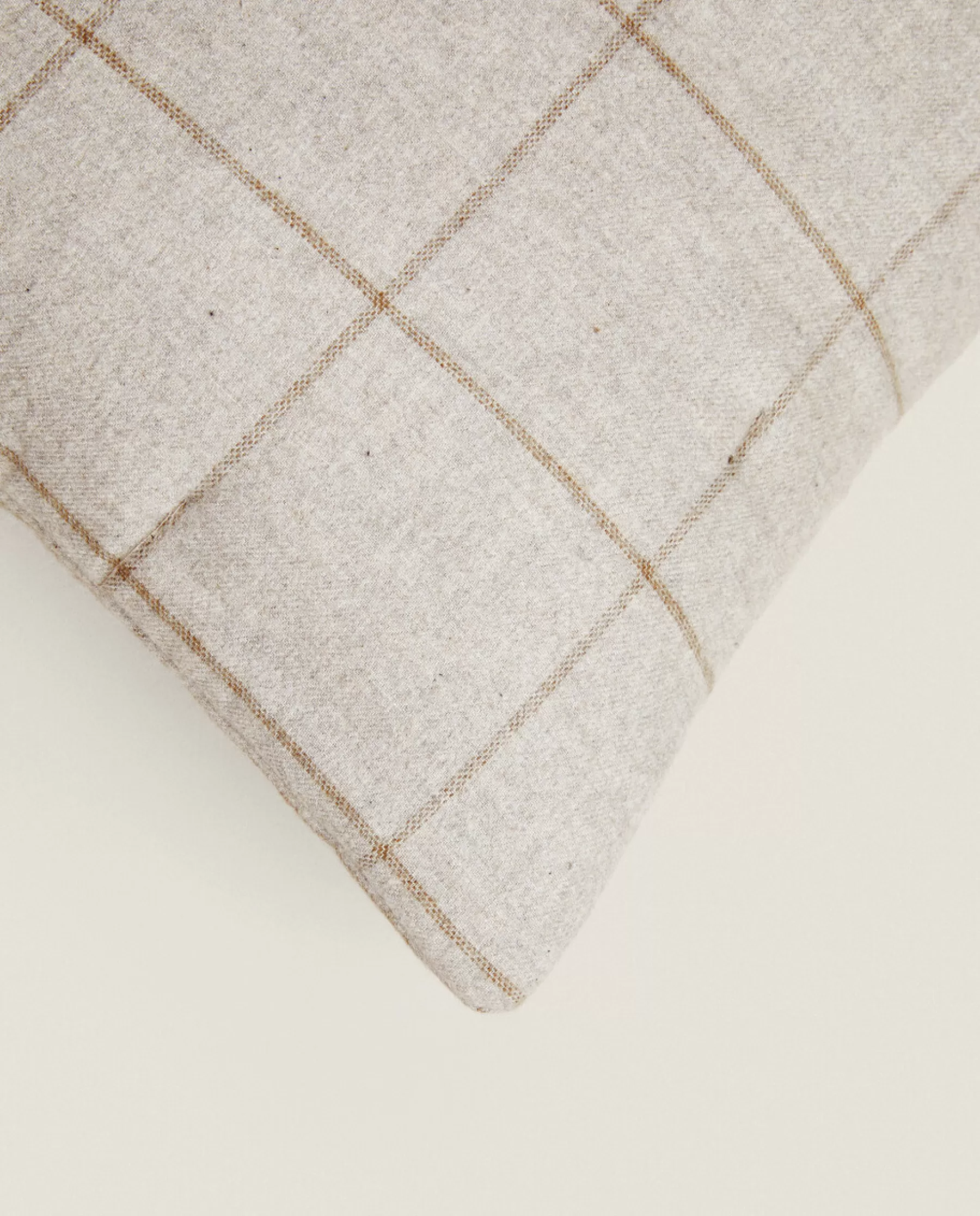 ZARA Home Flannel Throw Pillow Cover | Quilts