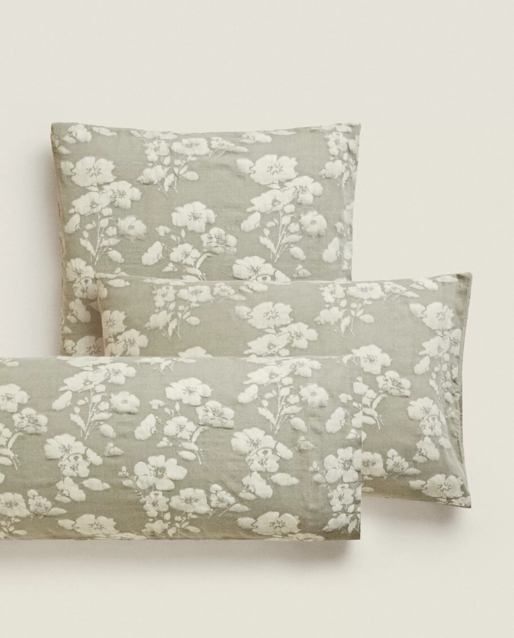 ZARA Home Floral Jacquard Pillowcase | Pillowcases