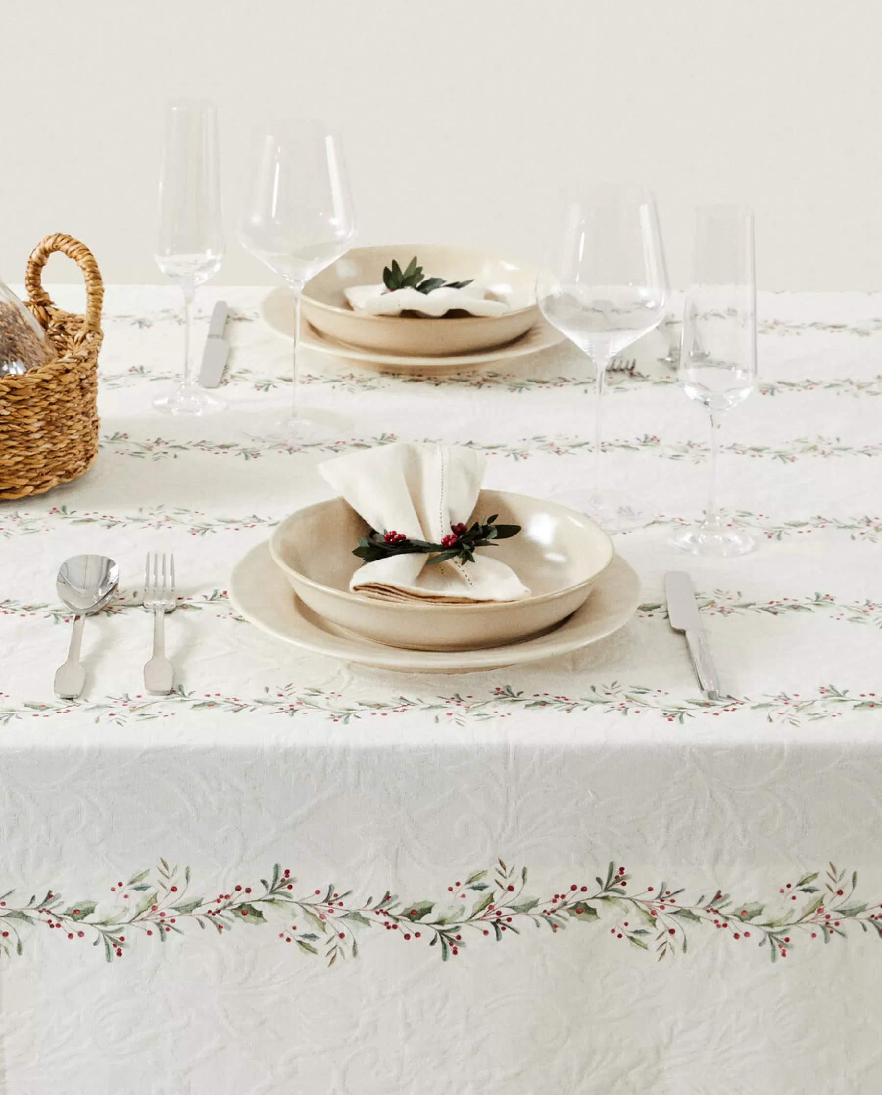 ZARA Home Jacquard Cotton Tablecloth With Christmas Holly | Dining