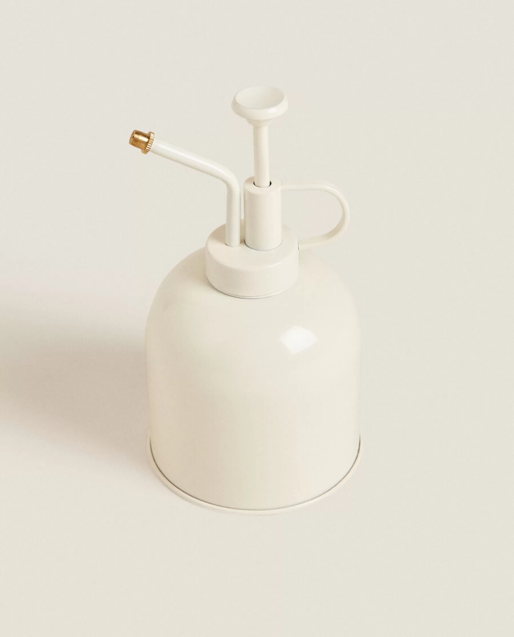 ZARA Home Lacquered Steel Sprayer | Garden