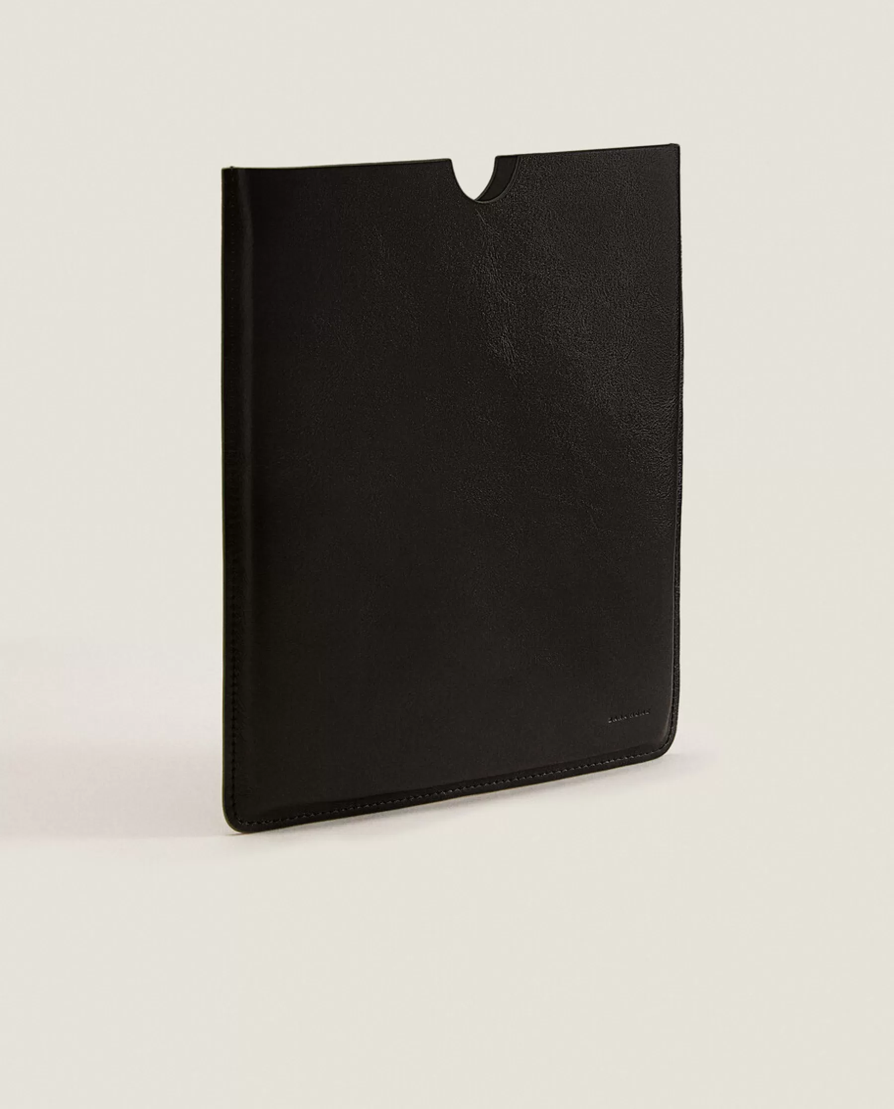 ZARA Home Leather Computer Or Tablet Case | Bags And Toiletry Bags