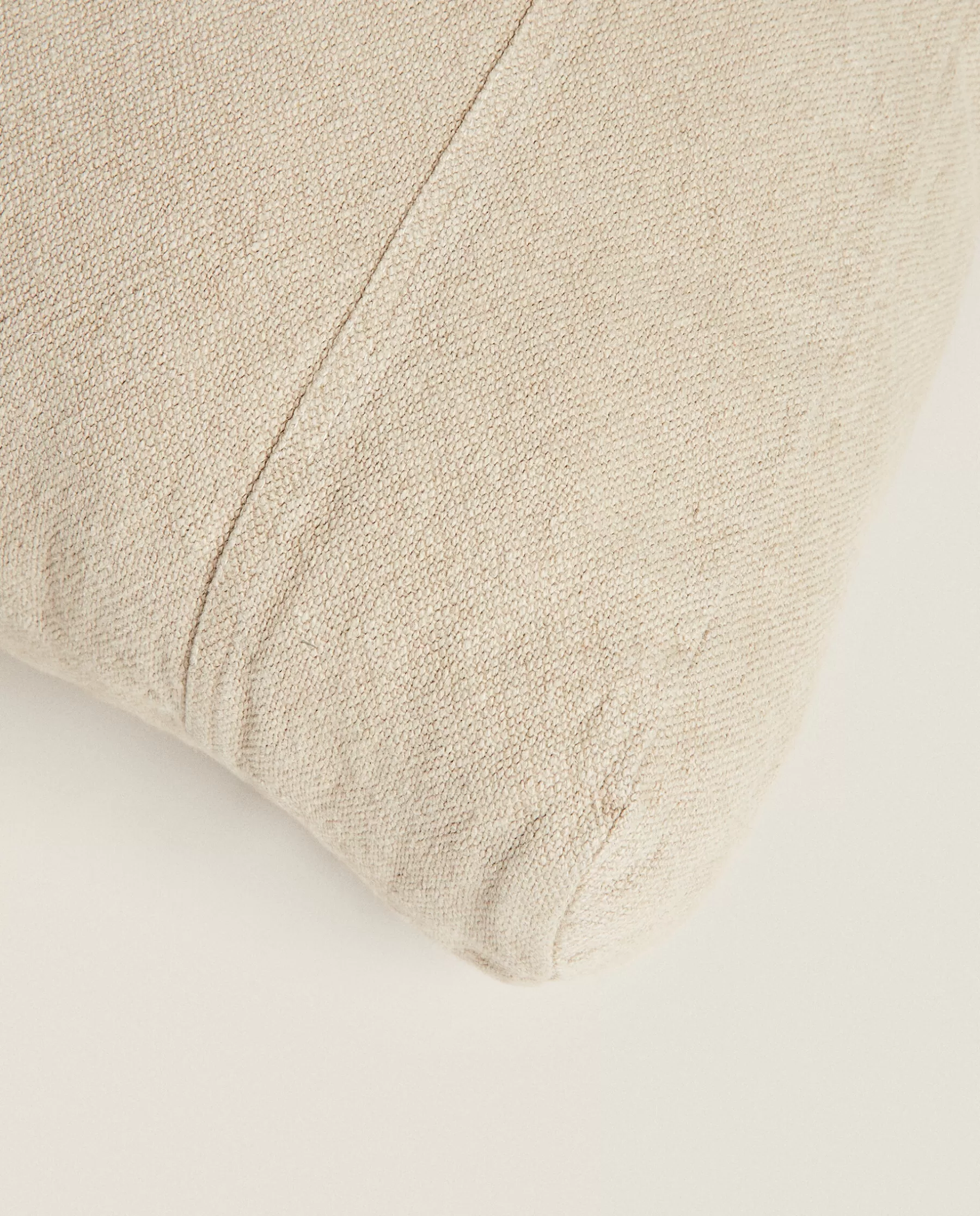 ZARA Home Linen Pet Cushion | Pets Collection