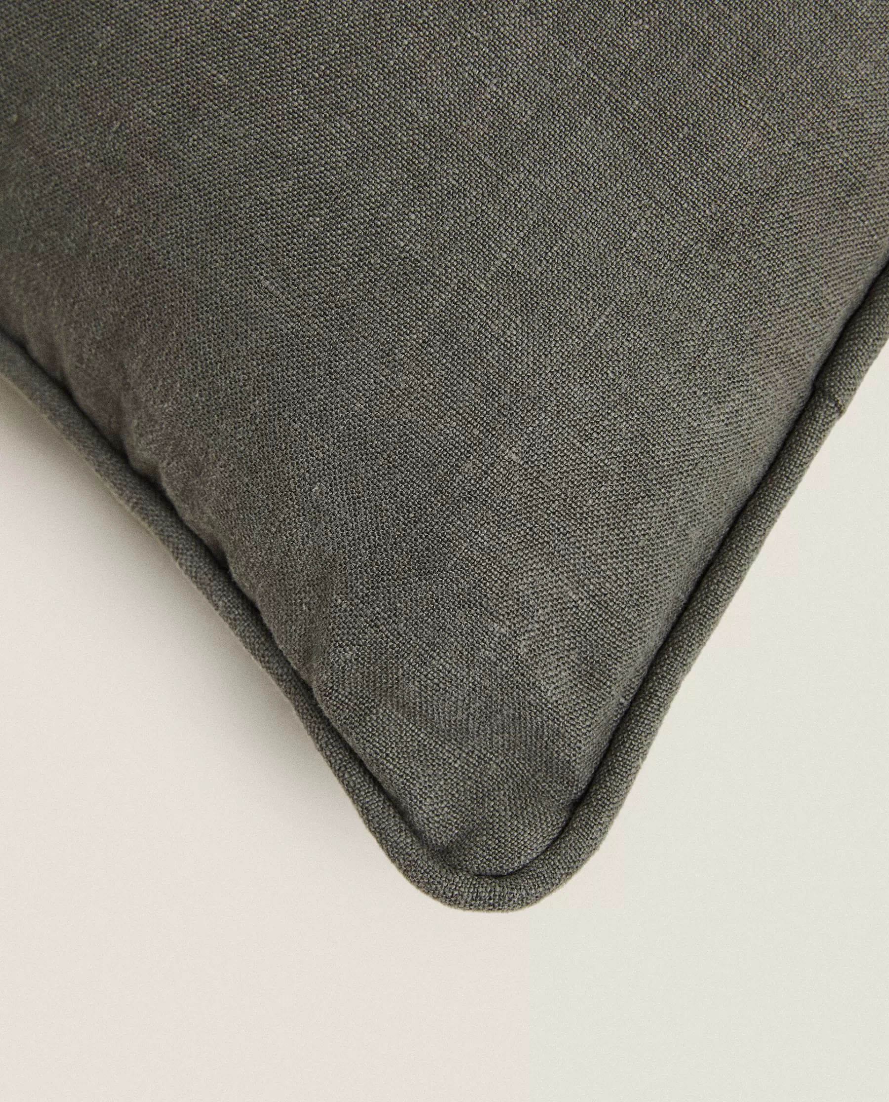 ZARA Home Linen Seat Cushion | Solid