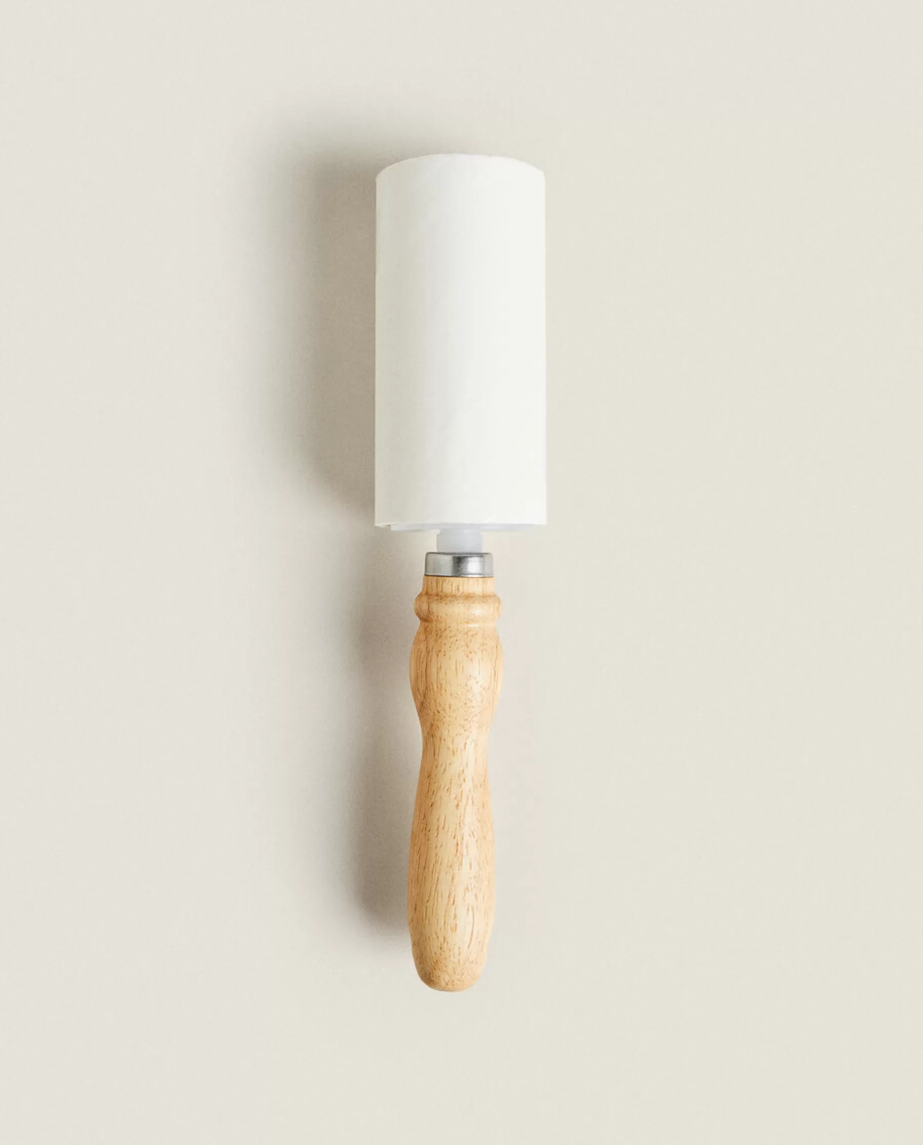 ZARA Home Oak Lint Roller | Laundry Care