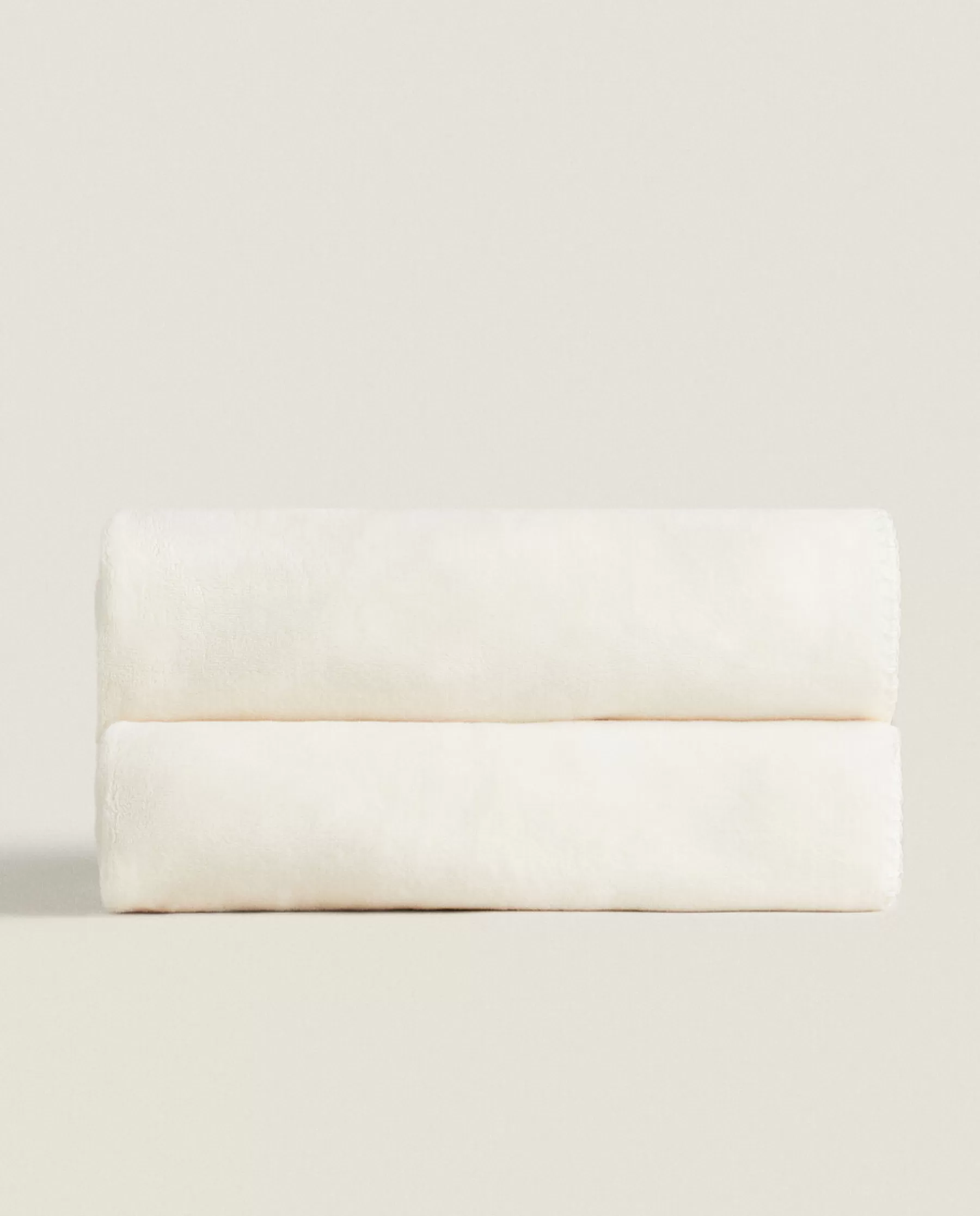 ZARA Home Peanuts™ Embroidered Blanket | Blankets