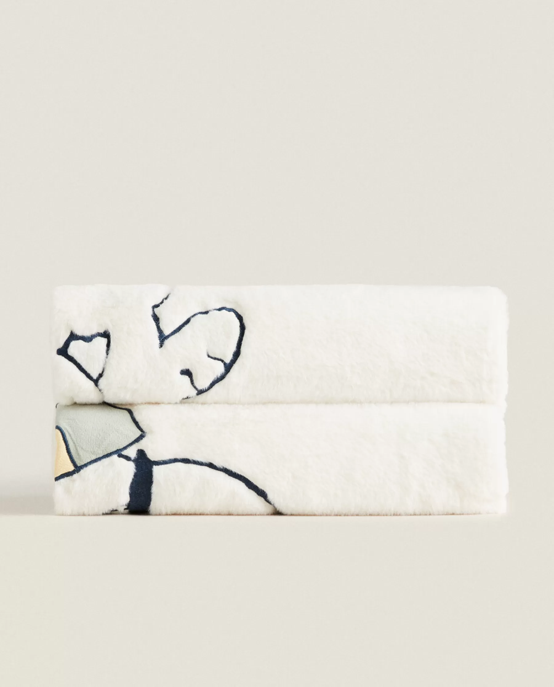 ZARA Home Peanuts™ Faux Fur Blanket | Blankets