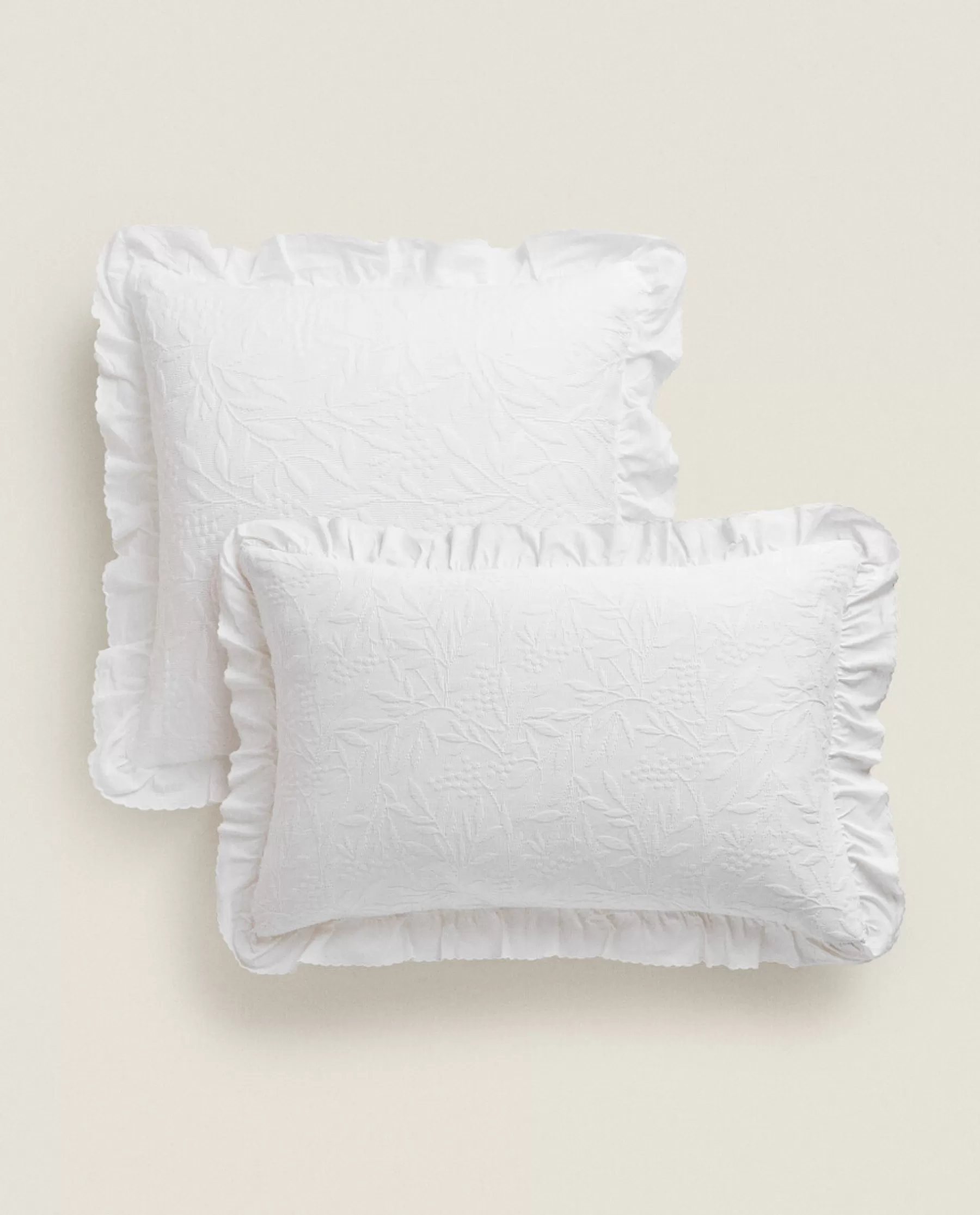 ZARA Home Ruffle Throw Pillow Cover | Bedspreads