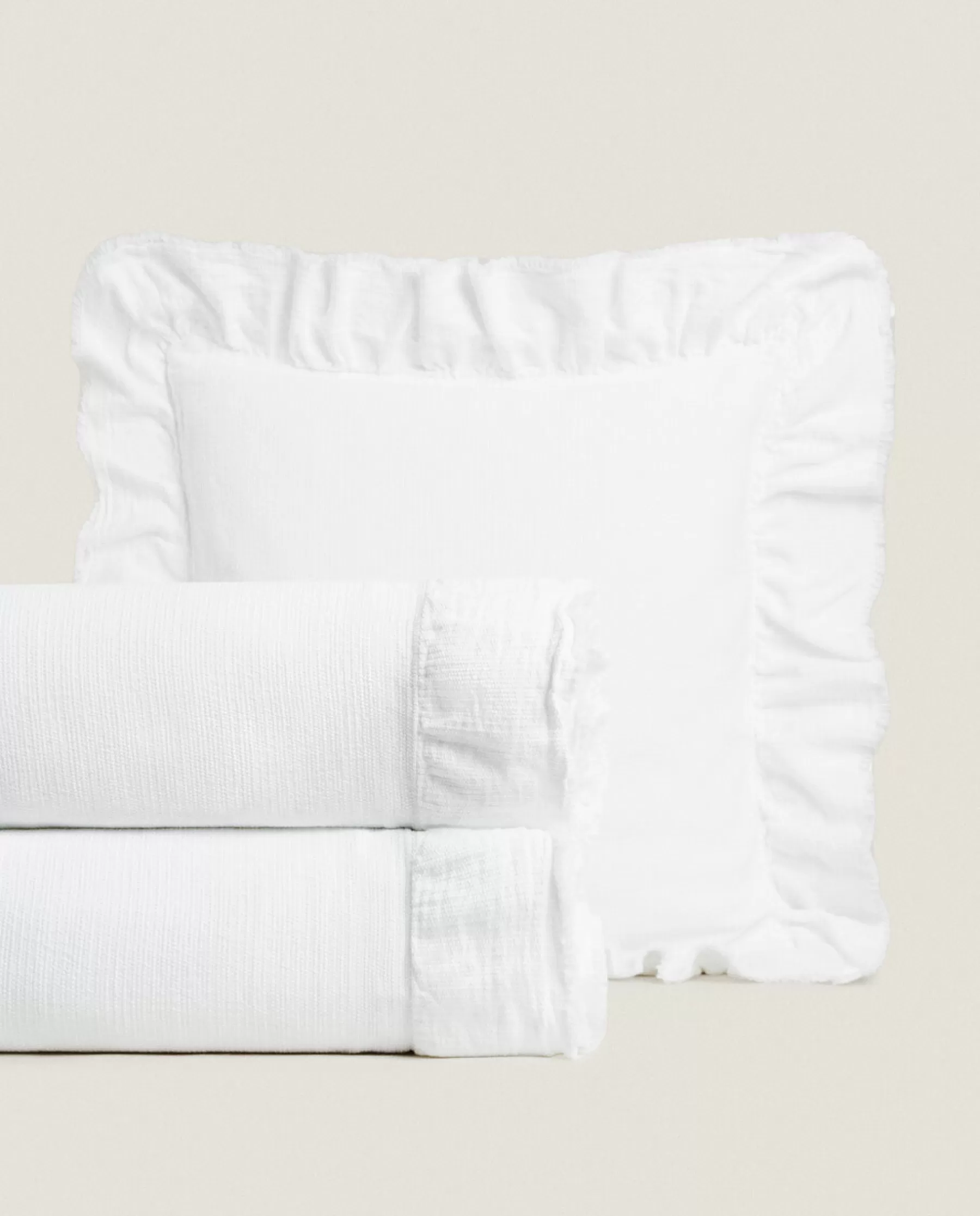 ZARA Home Ruffle Trim Bedspread | Bedspreads