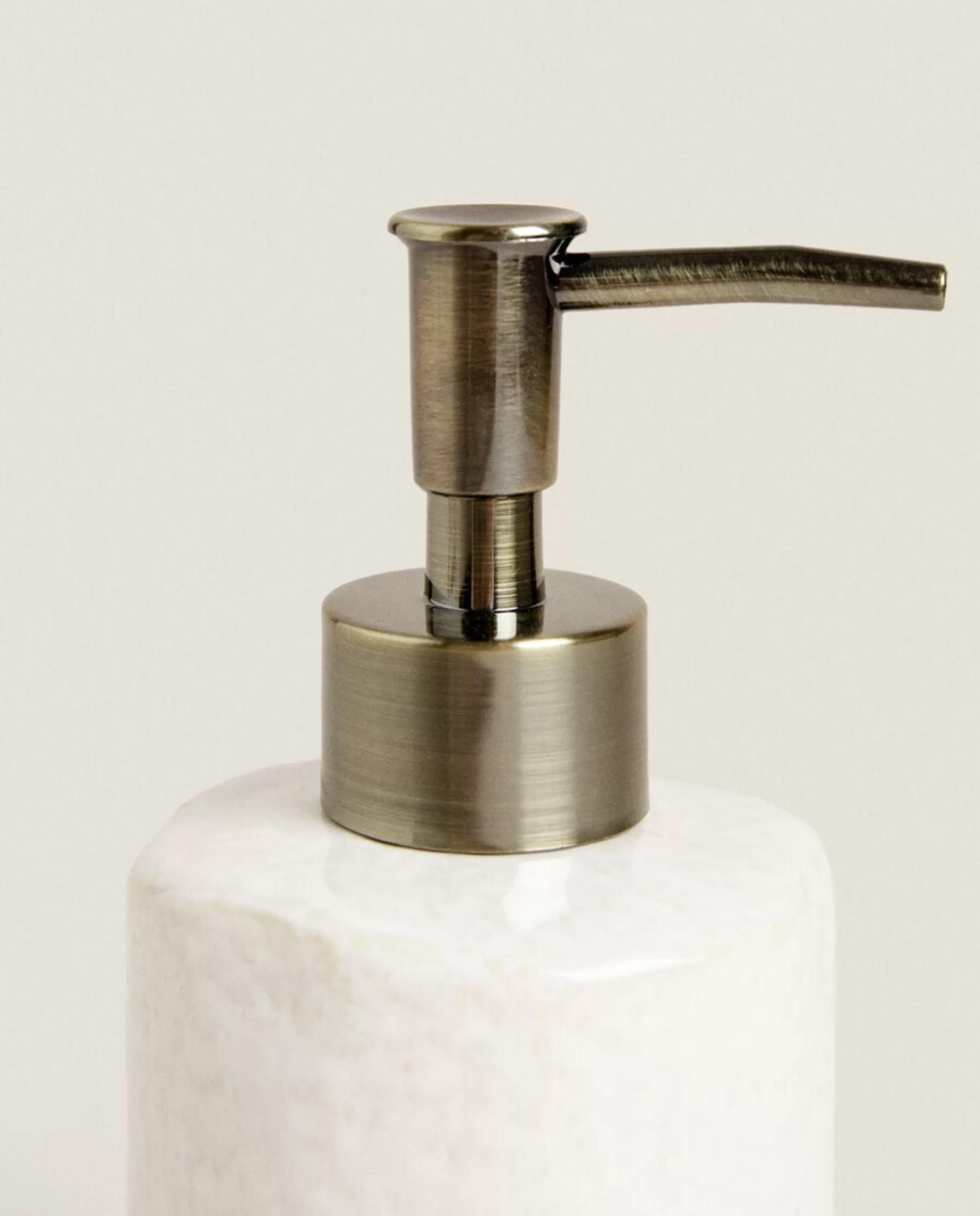 ZARA Home Shiny Ceramic Dispenser | Dispensers