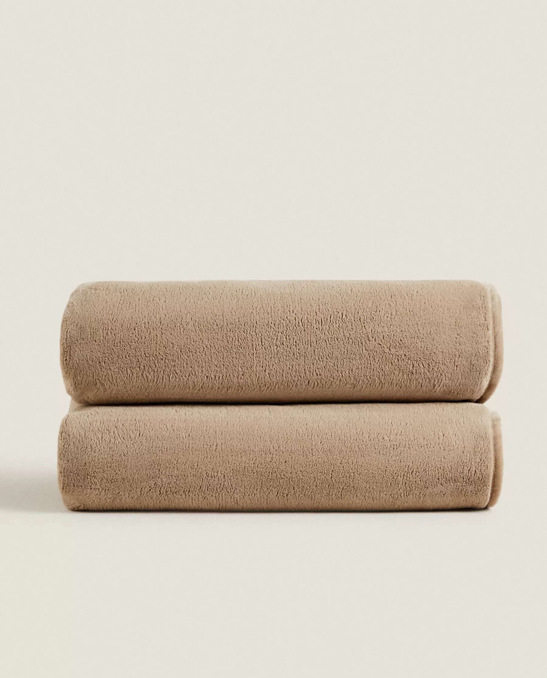 ZARA Home Short Faux Fur Blanket | Blankets