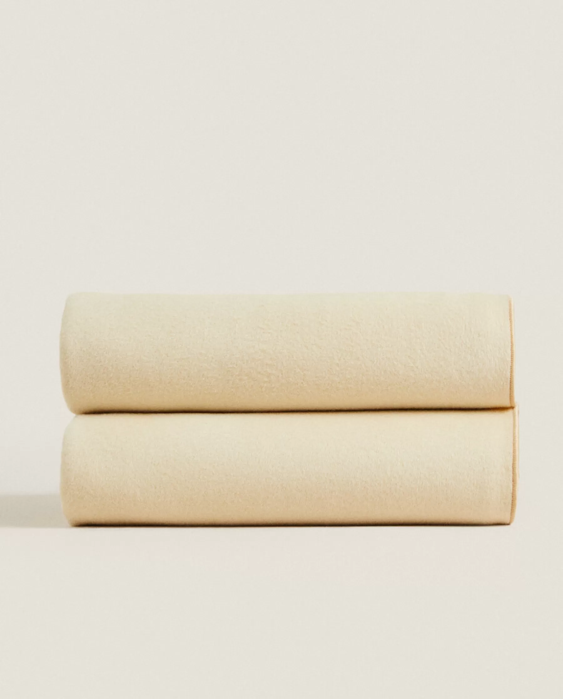 ZARA Home Solid Color Wool Blanket | Blankets