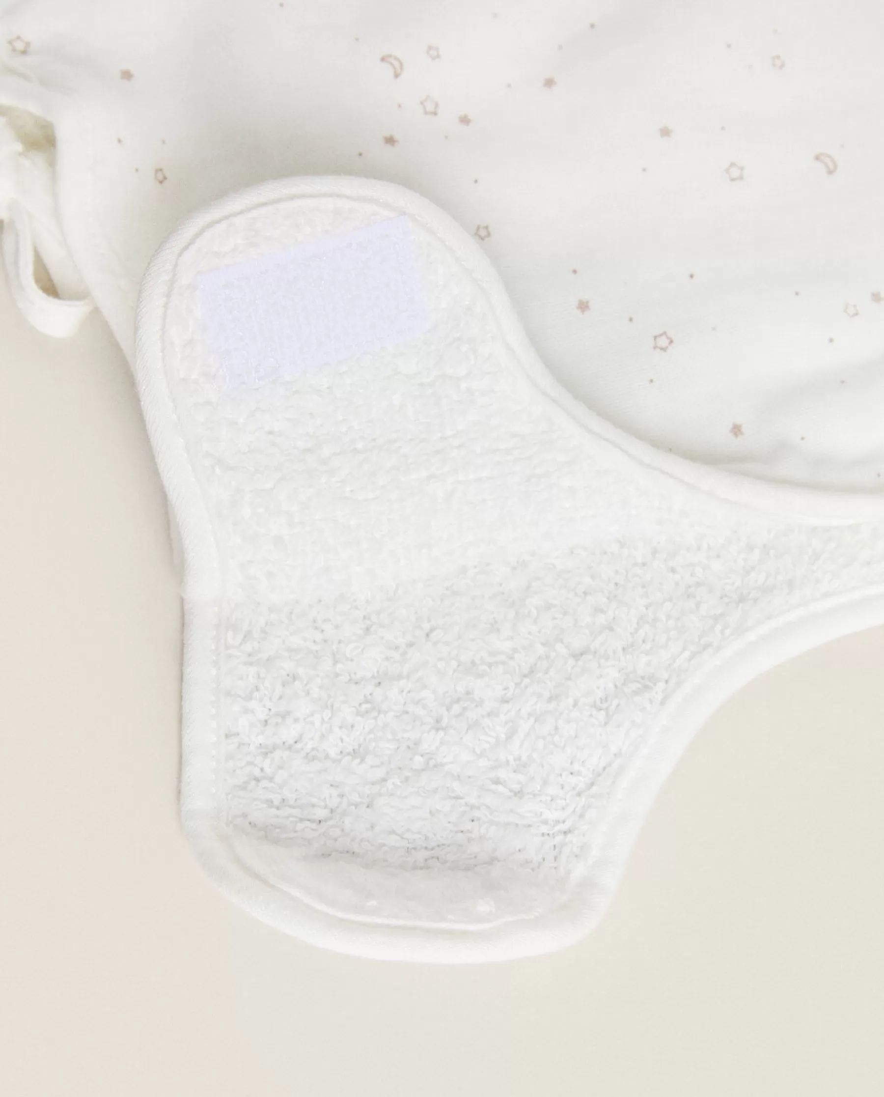 ZARA Home Star Crepe Bib | Mealtime