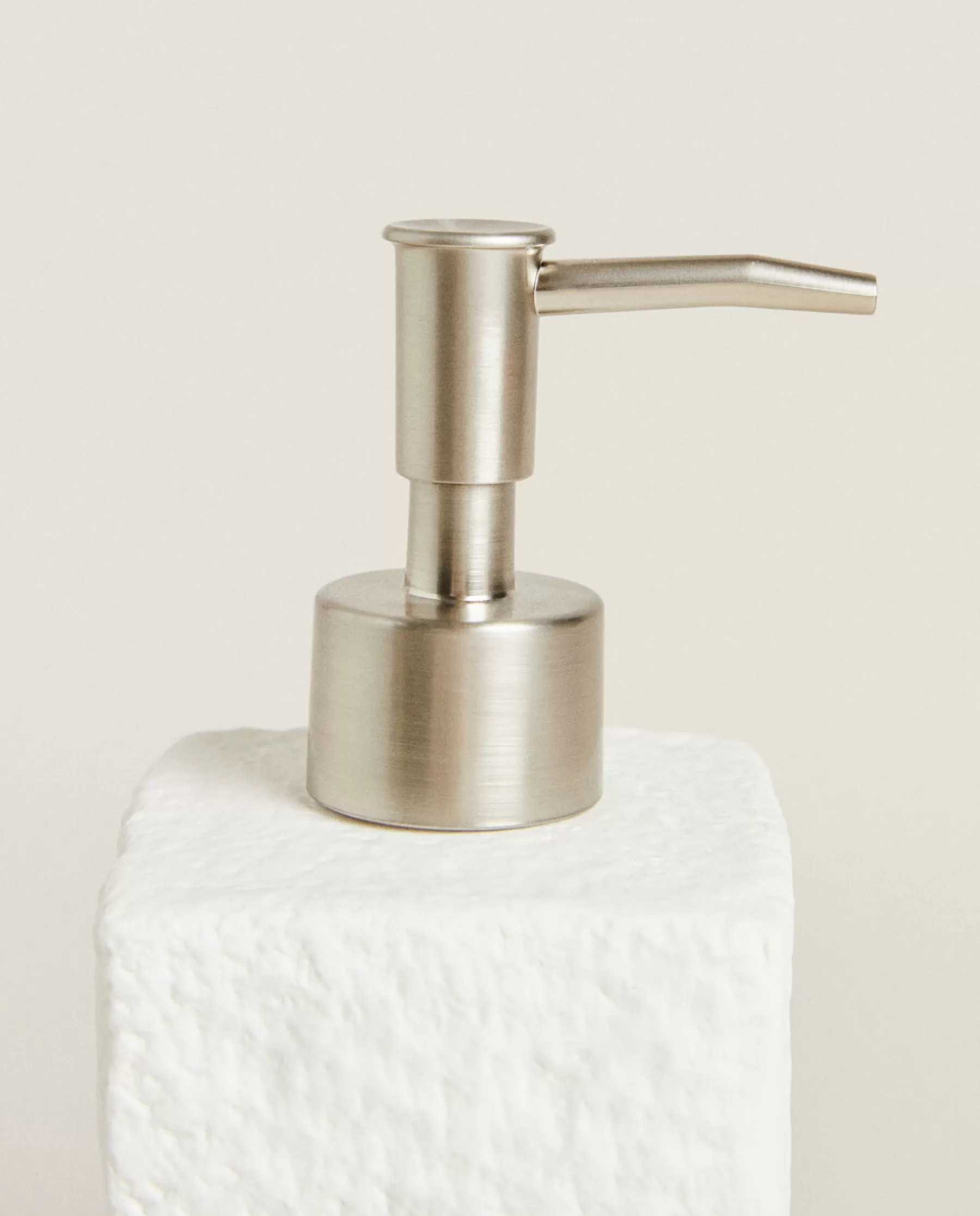 ZARA Home Textured Ceramic Dispenser | Dispensers