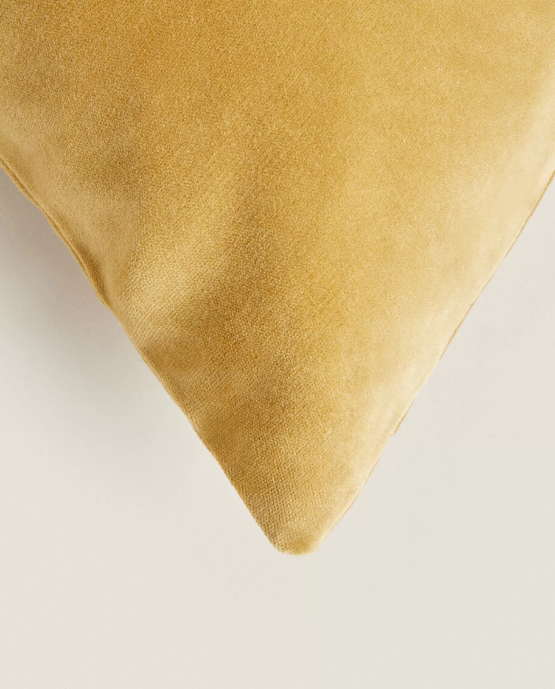 ZARA Home Velvet Throw Pillow Cover | Solid