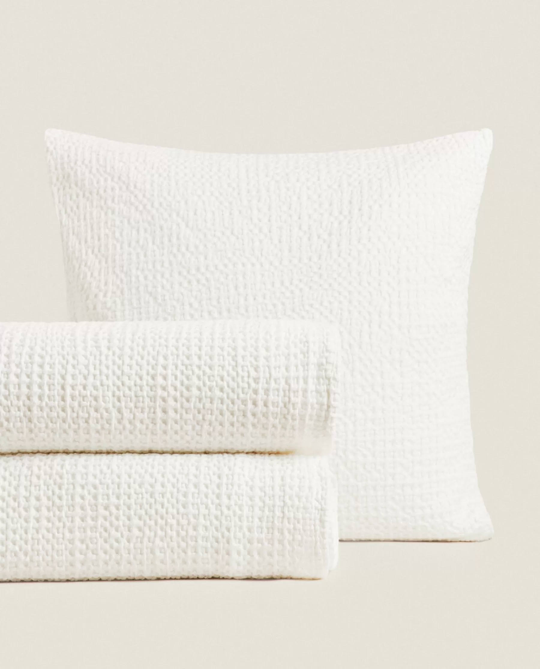 ZARA Home Waffle Knit Bedspread | Bedspreads