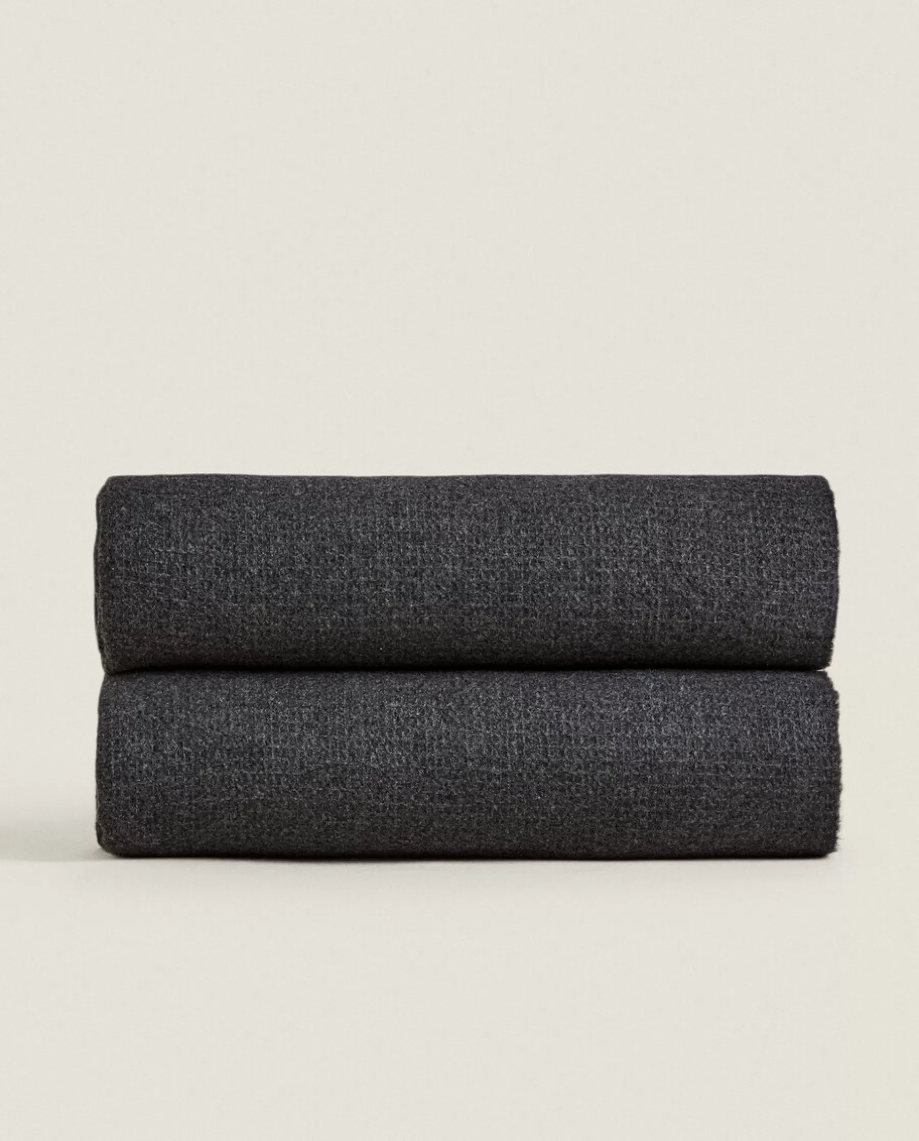 ZARA Home Waffle-Texture Blanket | Blankets