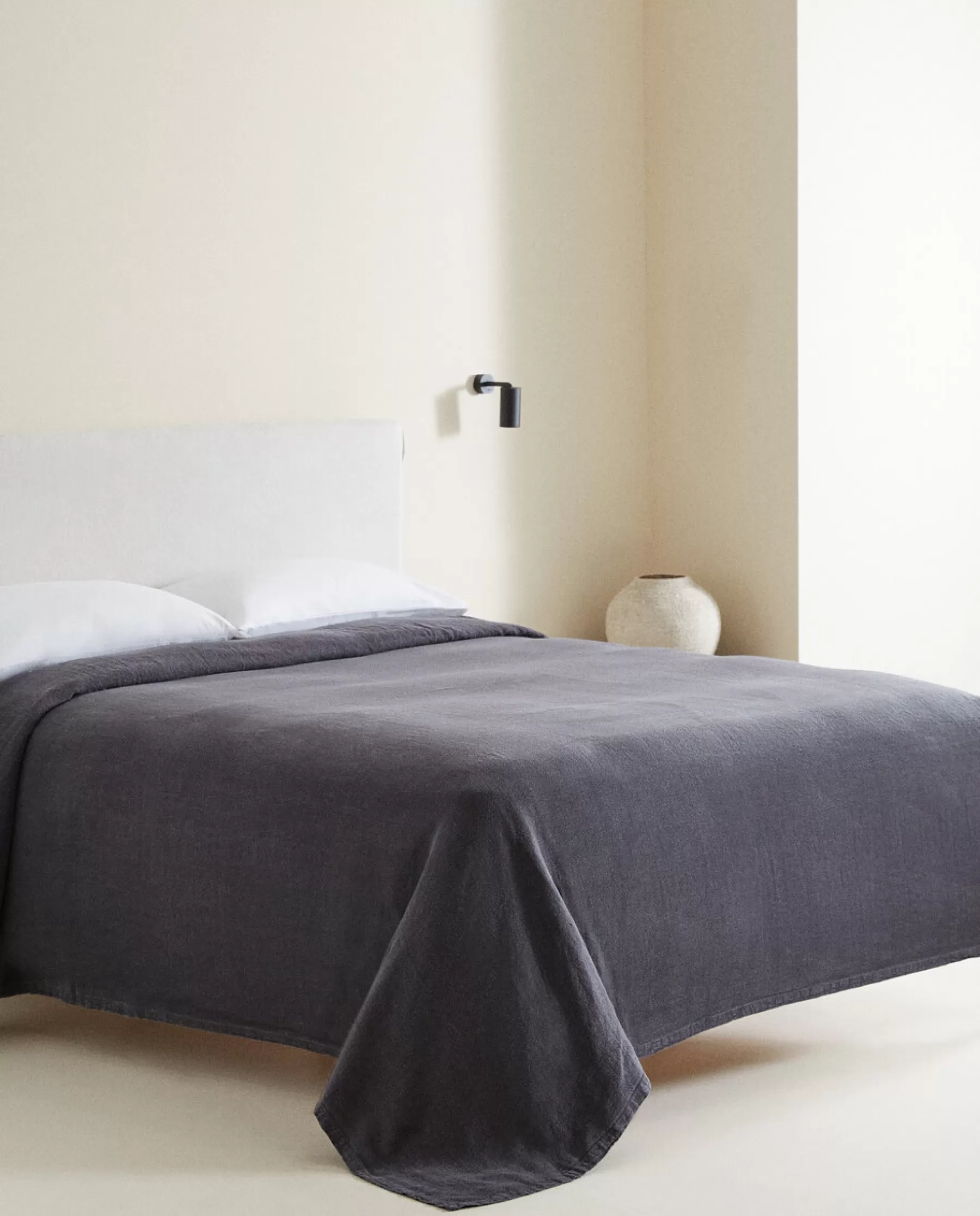 ZARA Home Washed Linen Bedspread (400 Gsm) | Bedspreads